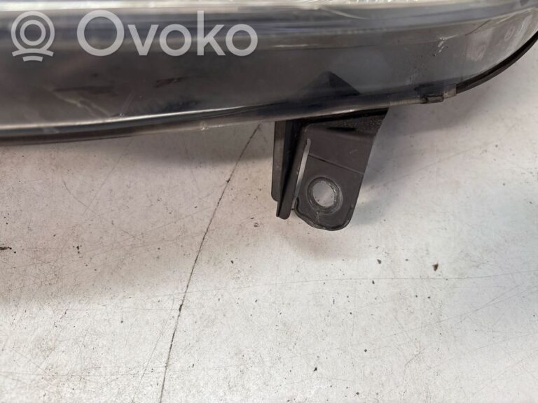 8a268f505bca955039cf446df4e5db49-f44c50f3cfb3cac35d3529b9fd6eb79a_headlight_headlamp