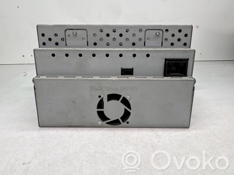 8b05abeddaf32c367007df2f7c84c86e-d5eafc3ff1e875093d9b95e52417ee35_radio_cd_dvd_gps_head_unit