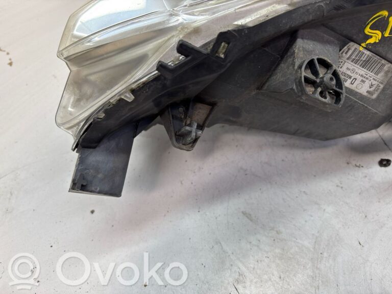 8b0f02173f1c77d05a234209802bc875-65b8ee29b632461619db0b544ca226fd_headlight_headlamp