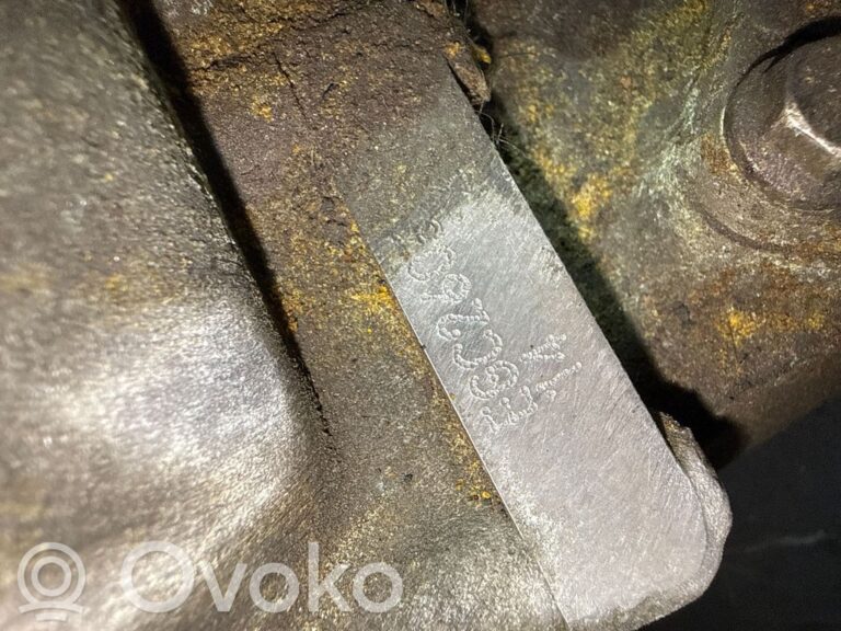 8c37a00b6af1498b1b9a3829a0bb44e3-22ffd727c173c69ab22cf69594c86b9c_manual_5_speed_gearbox