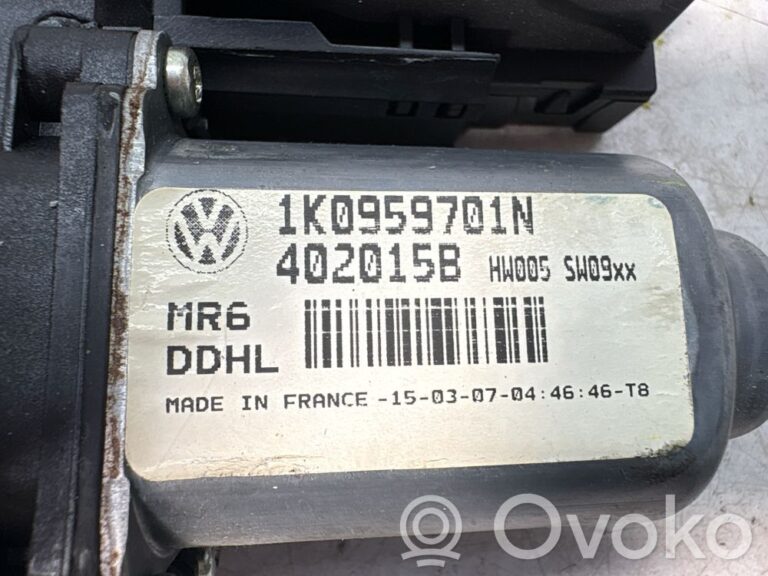 8c80a08667694a61749c1af5a9a49cf3-26dbfaa6db40f0a0656a5dee43141d05_front_door_window_regulator_motor