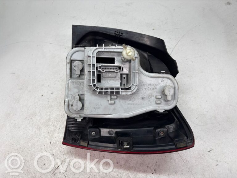 8cef6360013472b43662606249b5da4d-c47cc9f5158ce043632904fa9da77619_rear_tail_lights