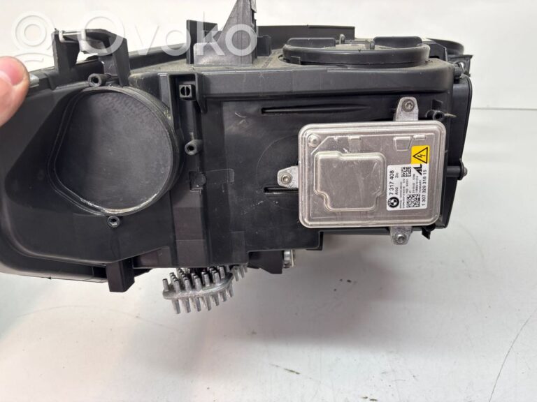 8e8961c4a312344d432755d980db808b-a019986dd1dd6aedeff180ccb7336ea5_headlight_headlamp