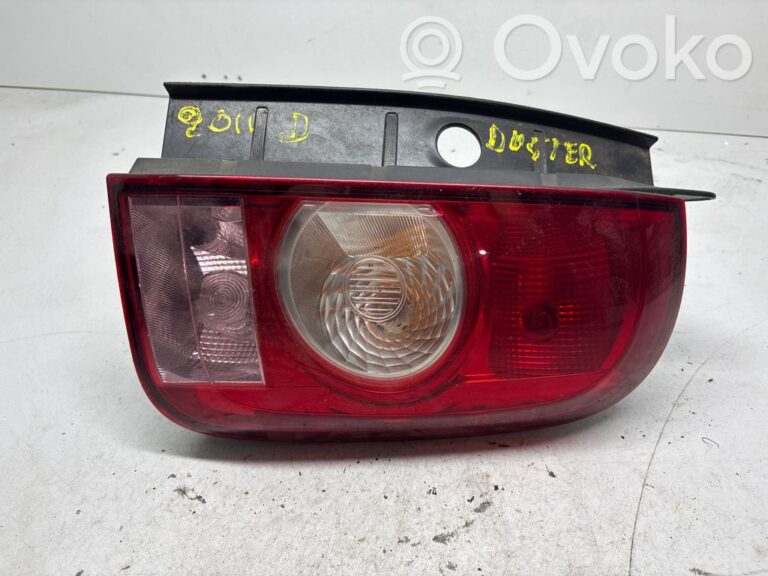 8f4ebb7f7a3c119bfb0f7781defef7a3-269061c961d26dc195c32bbf718e14a6_rear_tail_lights
