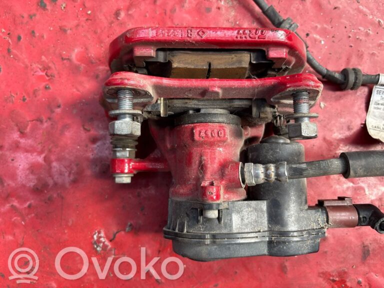 8f7378a7e9b658665180a6ddbb93c7d2-dacdb2855a8365819e7b48d380c53904_rear_brake_caliper