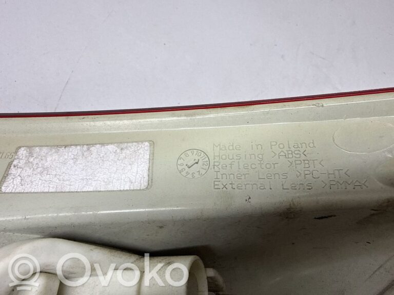 8ff42ae53450fb4f442d3d624b030785-28db4ee4242f6fd49f3861269a4bd745_rear_tail_lights