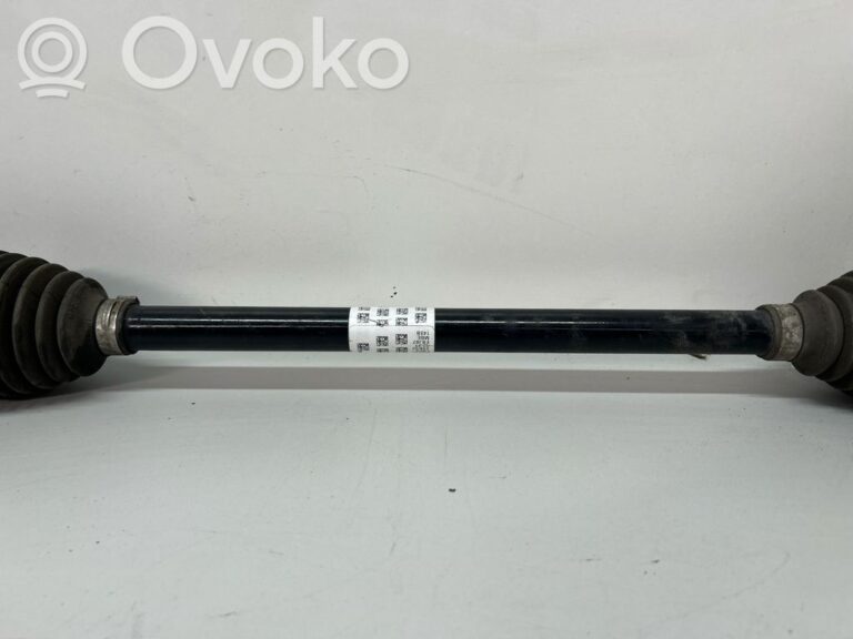 8ffbafa8f33fe2d83896951b3503eff4-93ebae2deefd30e75690eb4ec691b9ed_rear_driveshaft