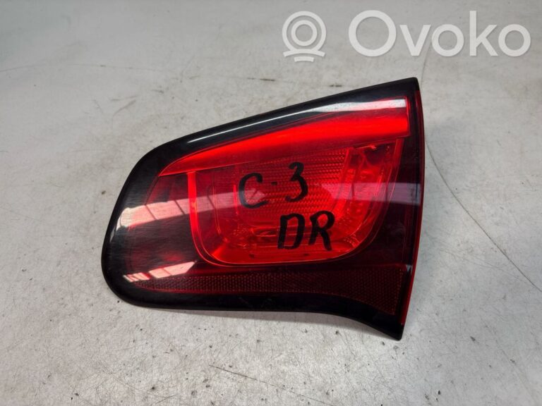913f0740ca127239fceb32de9572ffab-b4a0e81e471d021eebfd0da2338b2ac2_rear_tail_lights