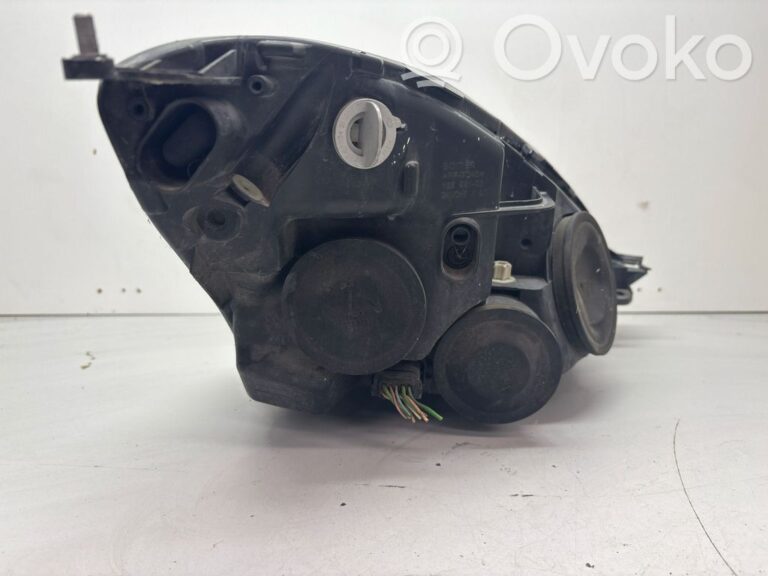 9237619a10f1777fab05c33988f2d073-c86c931585749d1996ae67c37e23697a_headlight_headlamp