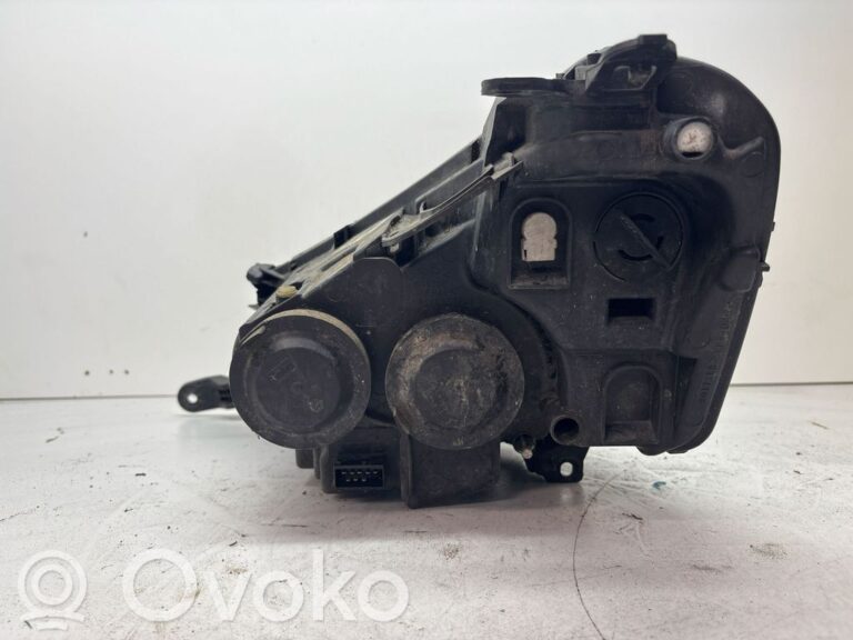 926a5ee74b6d092e650931a7cfc27df8-8a61eebd4ac6c84361d8d26a963b097c_headlight_headlamp