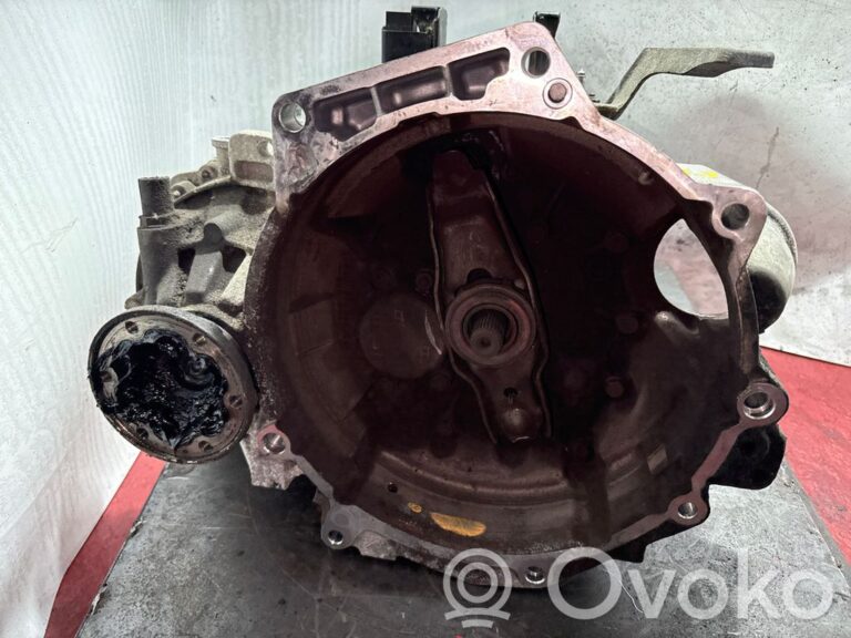 931159b882522e5030b1355a3966ead4-8c516bb269e9d0c3d1694da844a507c5_manual_5_speed_gearbox