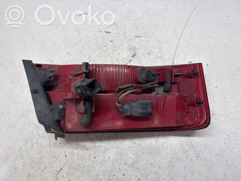 9311f0fcd43630dfbe5b95c5dc400f29-f787991f0db4bc4b6f1927ab1bc39ce8_rear_tail_lights