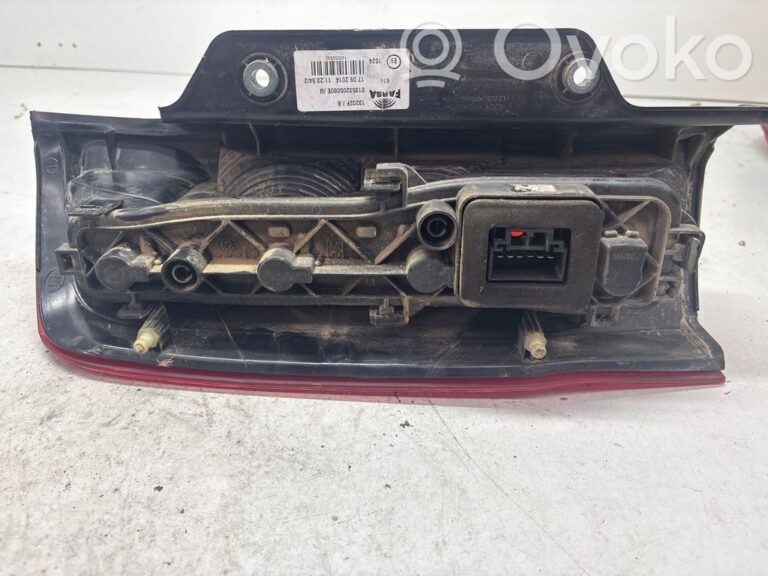 936b3fdc6f93506fa2e8936f242a3faf-f2365f8c868575eb572a60144ea907a0_rear_tail_lights