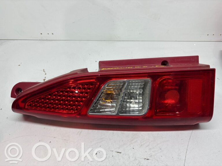937550122509bbfa9aa870ed4542df68-61c843ca229868fcf6857df89444986e_rear_tail_lights