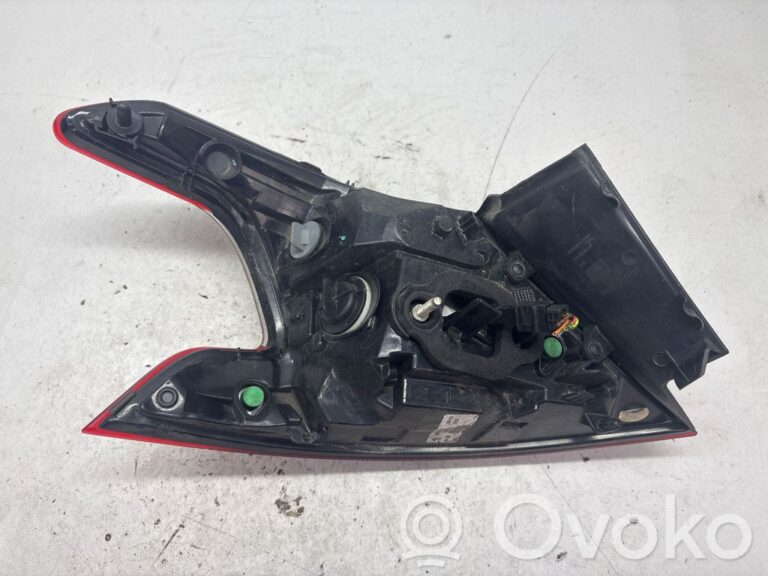 9443fe908edd2d32552d4e3956def666-29d034095e45c4b524df5934997f2685_rear_tail_lights