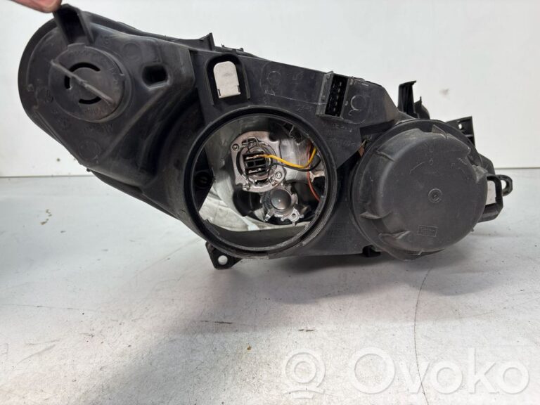95817ec98cb276d8e42868dfb8702bde-901444a707ab9b523079e8ff1da87ed8_headlight_headlamp