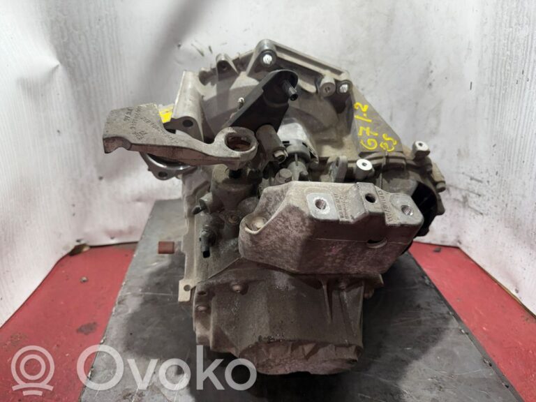 95ac6d37f60789323c33c30bbbd0c36c-e0b6b8835eb4bab9cae4ce5522c1eada_manual_6_speed_gearbox