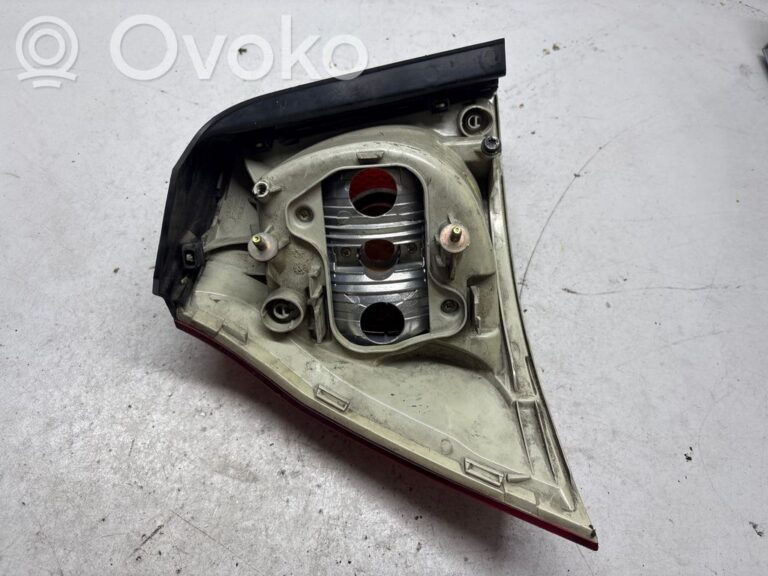96425ab34ac86755c8cc223797fe148b-9dcaf086385f7c0bc96a032e7915fcbb_rear_tail_lights