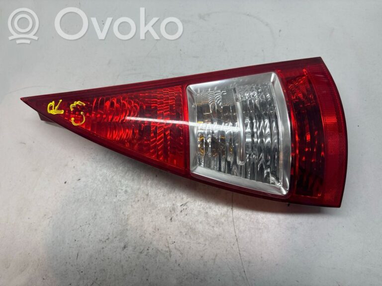 96f5732dd9aebae95a87c913af87c5e7-1aaa966609daa3921f1e12072259f5d4_rear_tail_lights