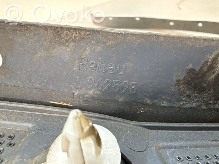 994e3d3a110c23e59f7a64f96f6ae990-a677e0c0d664c632277febe4d328be41_rear_arch_trim
