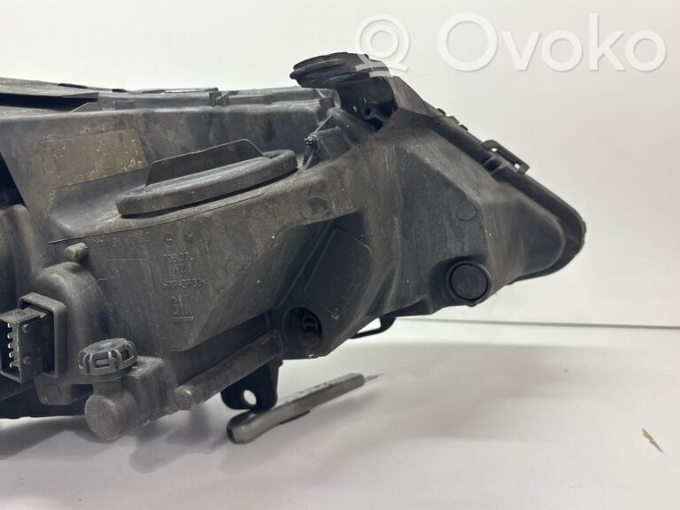 99b8858133bd3578bb8e5c694e0e06af-6279802323b3d519dfd82294c2041895_headlight_headlamp
