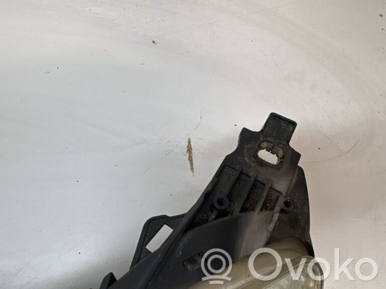 9a0a867584e8463587a2565172fe0374-e2d144cacdd4b343cf9dcef560cc01cc_headlight_headlamp