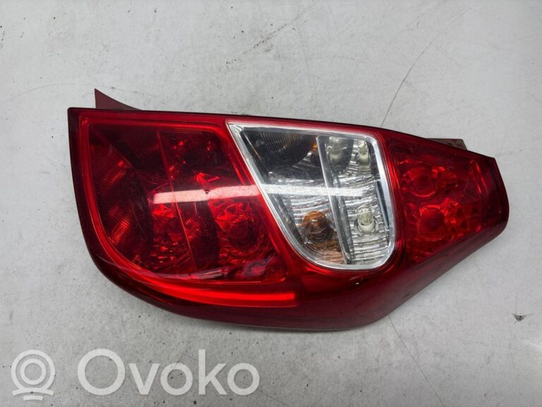 9a4da6ed3137317d308ef5039e66ac55-aa7ca47fb6987868e0b0e82820564b14_rear_tail_lights