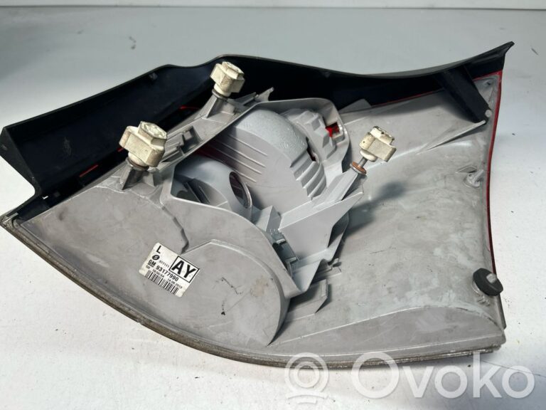 9a7df9882c33a8d858771379935964a4-8e66b61a9bc3c09d66eade4c0a740e21_rear_tail_lights