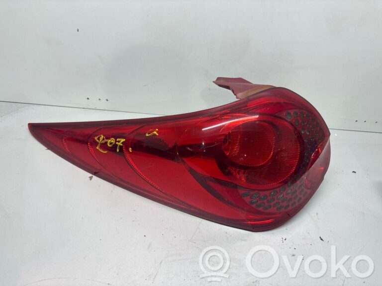 9e4a882f285ef64e5eec75bb9c75b905-b130f670bacb28257589abf628fb24a7_rear_tail_lights