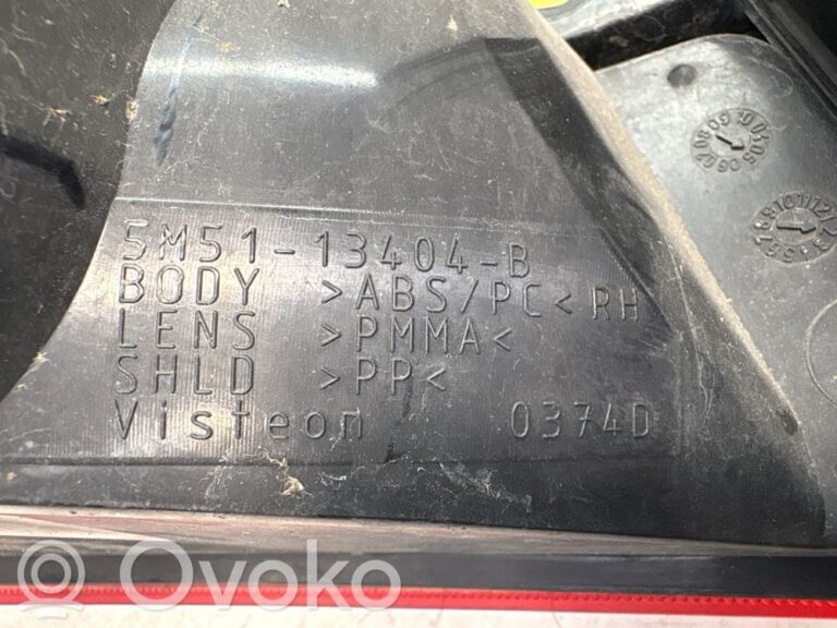 a067e502baab1449ac9c4dcfd23a3030-7dfeff5eb5a1840010dcbc432e88c2e1_rear_tail_lights