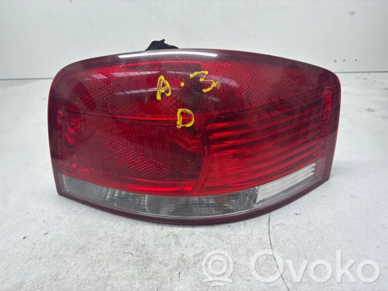 a0d84a8a20f6807e9e608a8f81c0a806-cf34d893b787a9c26703446cf88b70a2_rear_tail_lights
