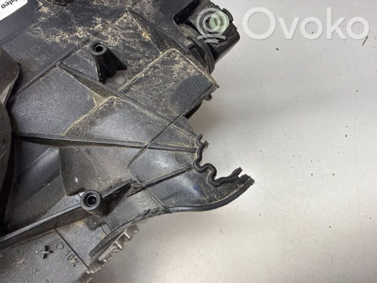 a1c6885a42485c80dd1861d8c67f9586-a6a46e45b3ebd453f427f0bb7504cb64_headlight_headlamp