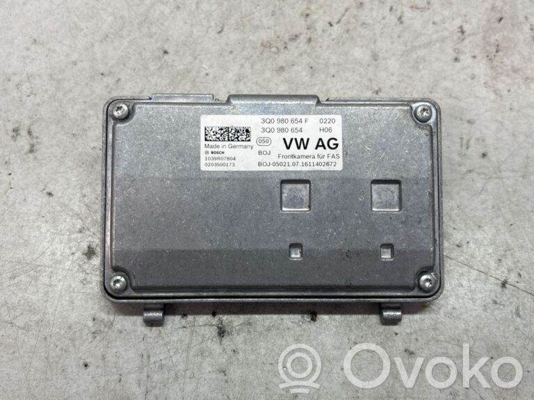a244b2a42e08740173dc12ceff507578-faffc131b0a12033a5ecd204c912c1b5_windshield_windscreen_camera