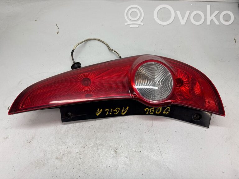 a4000119952b7d63225defdb79f2ddcd-499096e2f6c0b405ebb4ac90d447f781_rear_tail_lights