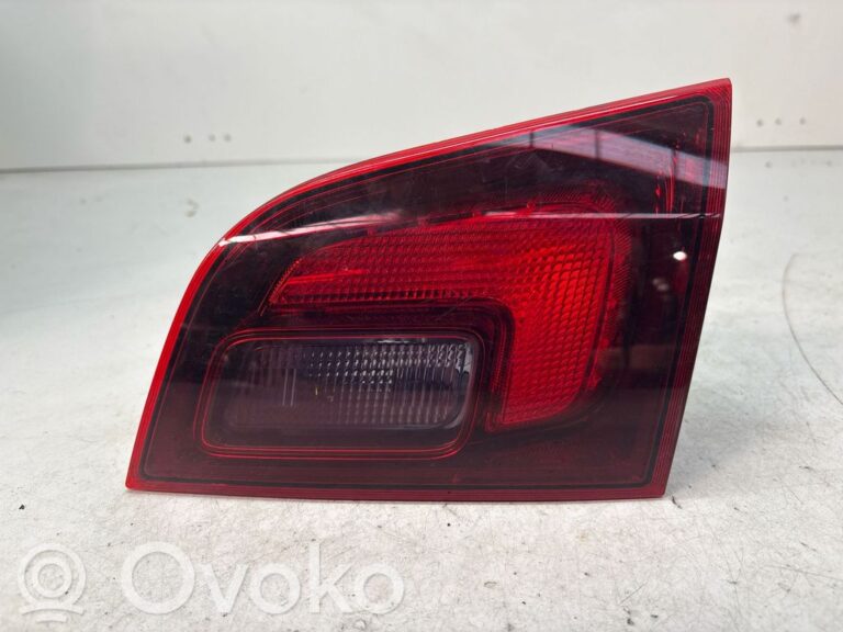 a475d7a3ad5761ec3e07438c97bb05cd-cfa073faaf658a5ba678881a44849cf1_rear_tail_lights