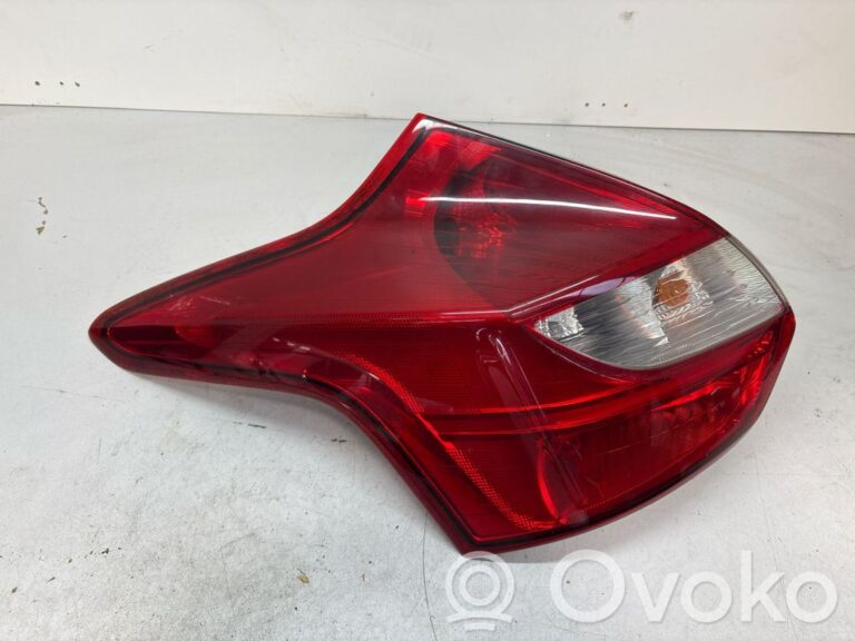 a498aeaafc5df46b12ced8855516b3f8-dbd9139a2048d3034ebabd13ebe5fa05_rear_tail_lights