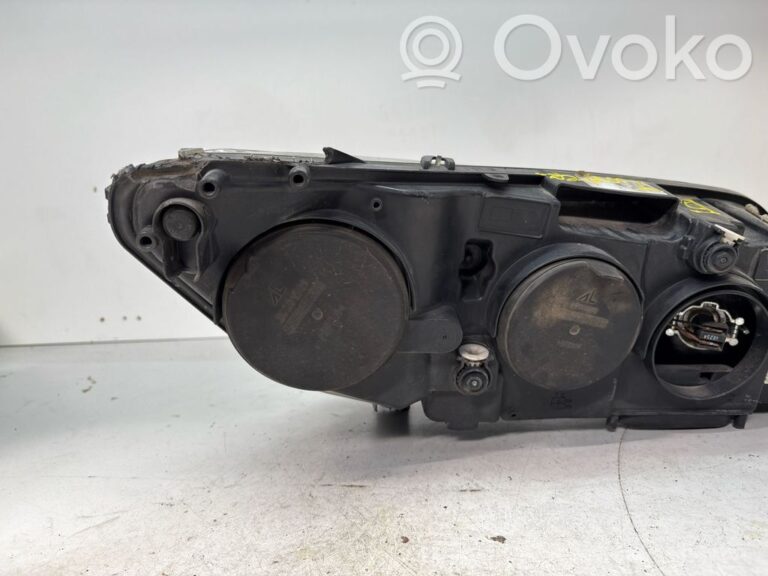 a4a5ba3a141510b3eef26e9aef0d9814-ca42fe6427568ee03d53c714622c582d_headlight_headlamp_dust_cover