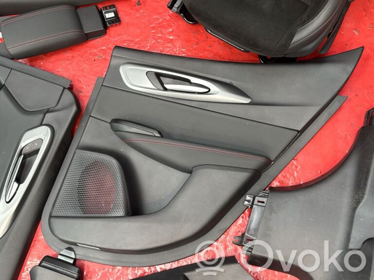 a7f954785a7944e5e879c86ee89ad363-95b0d918cd8876f69ab296fc51267050_interior_set