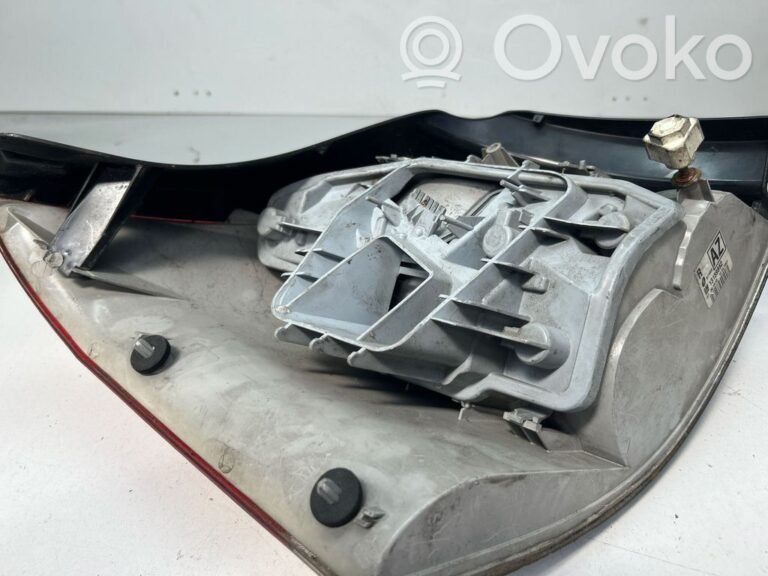 a9ed1af7fd5be648e634977368c601e5-91ed5e509991c0d8f52dd4dd093b2694_rear_tail_lights