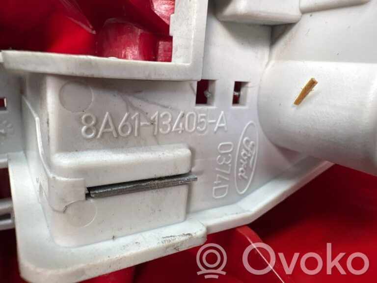 ab231964fe2b623cb7688bba6f5ed278-6d6cf35fd97f2f32672b76f2ef68c6d8_rear_tail_lights