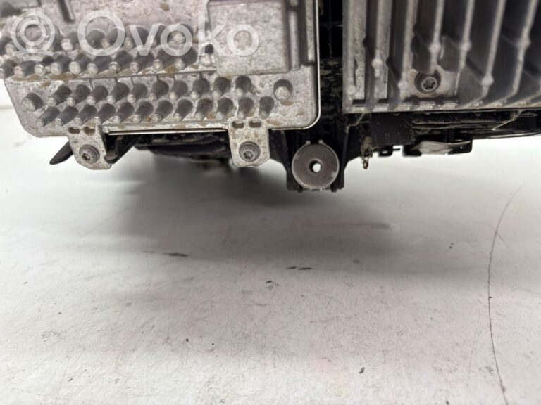 ac34790cdd22ebd46f37d692025ebc85-d6986430ee77d266bf3d0ee17279bc85_headlight_headlamp