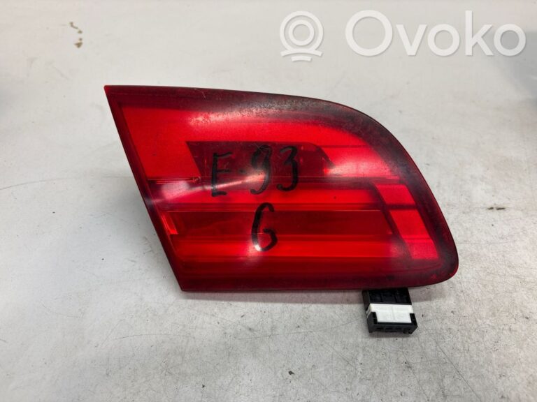 ac3818ddebe2bedcaaacdc289b5845f1-75d443aff49ecc2460d9014c202277cd_tailgate_rear_tail_lights
