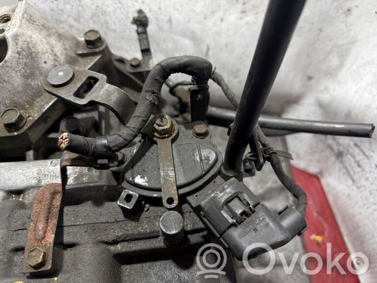 ac3e202792be09fca6f07d99fe2efab4-282f9677e92bd6d22103f746e91726bb_front_seat_light