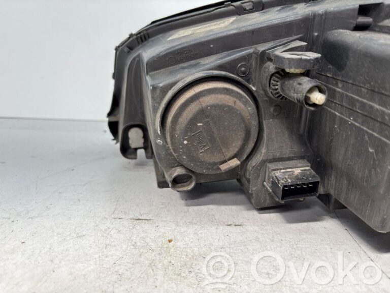 acba967d76774549af7c6a32874b659c-fc30da2c0b4a287e7209f227de2e3fea_headlight_headlamp
