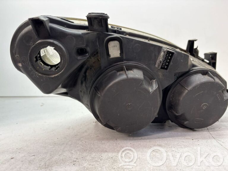 ad0c3ca147cacc3a19317e603310db14-37bf71e6c555f787a34382c6d87254c7_headlight_headlamp