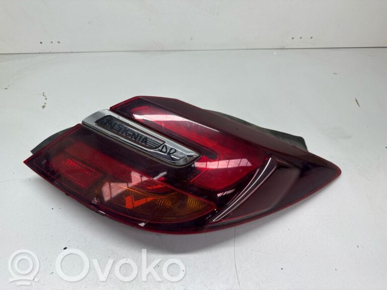 ad14a7232df0b0be87c23af8ba96034e-f069d19126fdcd37a57fd3e4d481b76a_rear_tail_lights
