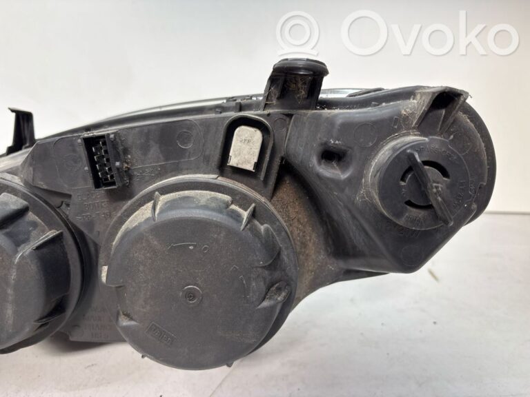 adcb60ff6c933197a0418c31997ce5f4-50f705ae56b78a7b0a2d13ab89df43e7_headlight_headlamp