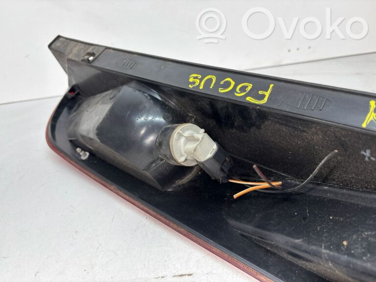 ae1059bca3060e93d6f035dbd67ee16d-49031830dd5c86b6cfae5167b8a656fa_rear_tail_lights