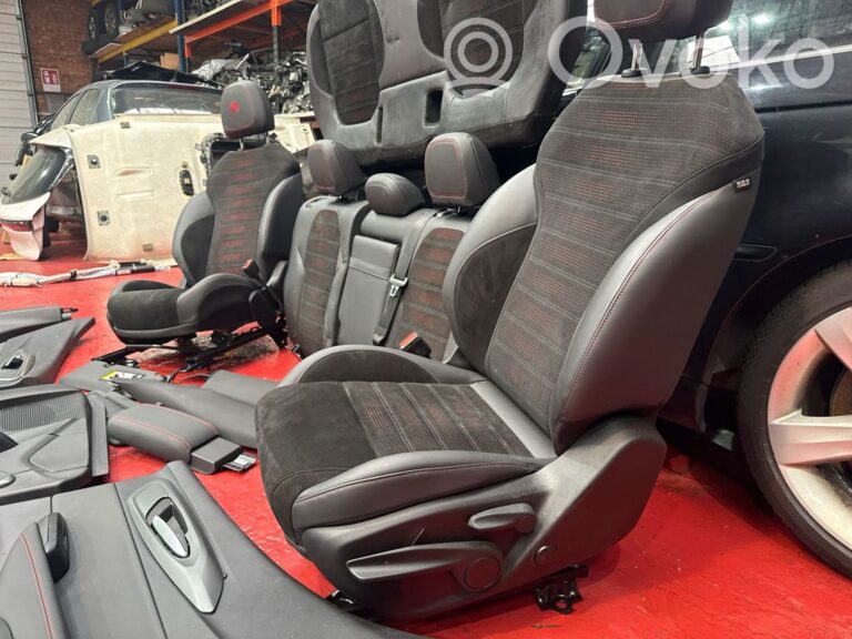 aeae5a35409c108f722f53284ab6be45-a5f40454438da932fc6987ed7c6fa1f2_interior_set