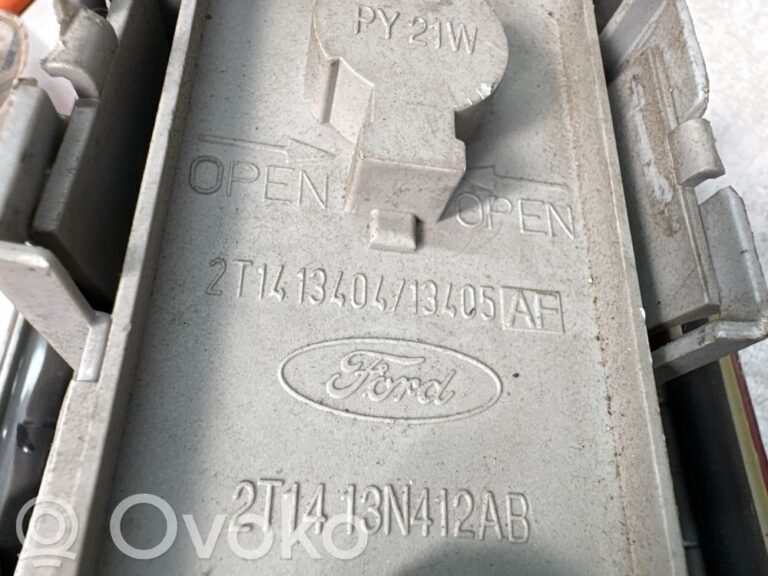 b0972bda11a6ba0092da057b7dbc02a3-e7c9ce17bea65d62fa4c0d5ed52e5ddd_rear_tail_lights
